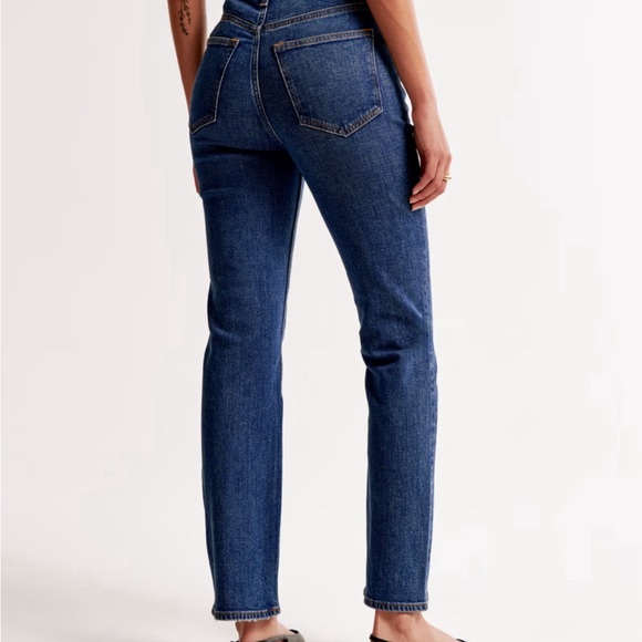 Abercrombie Ankle Straight Ultra High Rise Jeans - Picture 2 of 6
